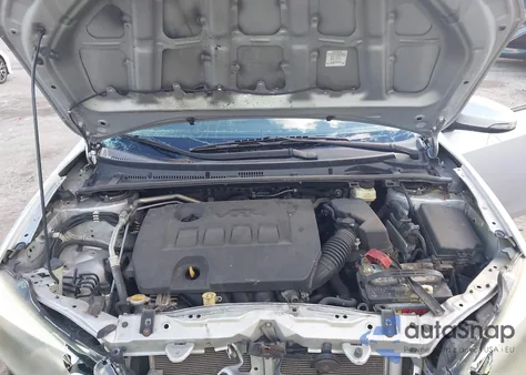 2015 Toyota Corolla S Plus z USA, uszkodzony, nr VIN 2T1BURHE1FC310707